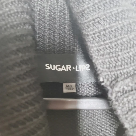 Sugar Lips Turtle Neck Sleeveless Sweater - Picture 6 of 6